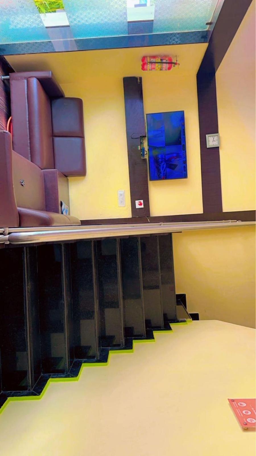 Hotel Avenue Near T-2 International Airport مومباي المظهر الخارجي الصورة